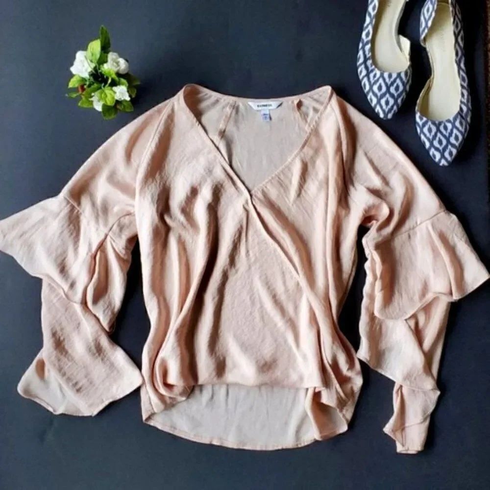 💍Express Light Pink Silky Blouse